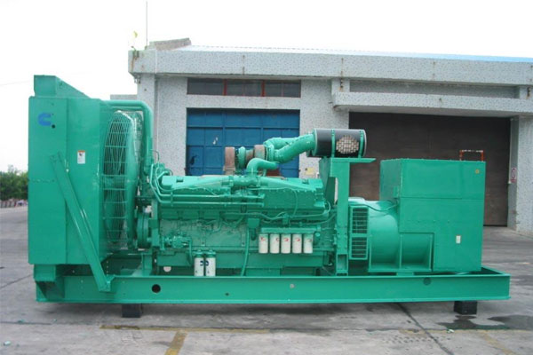 镇赉工厂发电机应急发电时如何更准确地检查发电机状态？