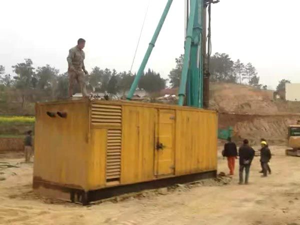 镇赉如何判断水冷式机油散热器密封件是否需要更换？